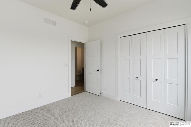 19938 Weir Street, Omaha, NE 68135