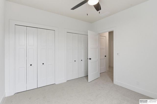 19938 Weir Street, Omaha, NE 68135