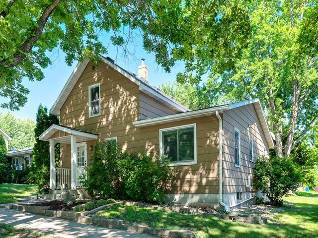 417 S Elm Street, Waconia, MN 55387
