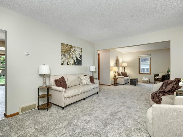 417 S Elm Street, Waconia, MN 55387