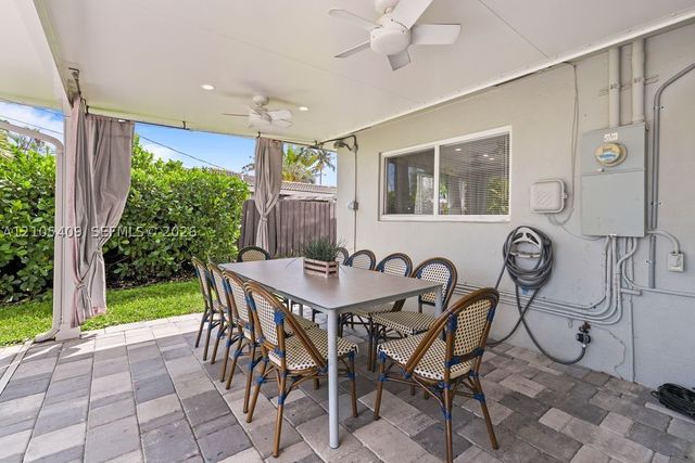 1501 NE 40th Ct, Oakland Park, FL 33334