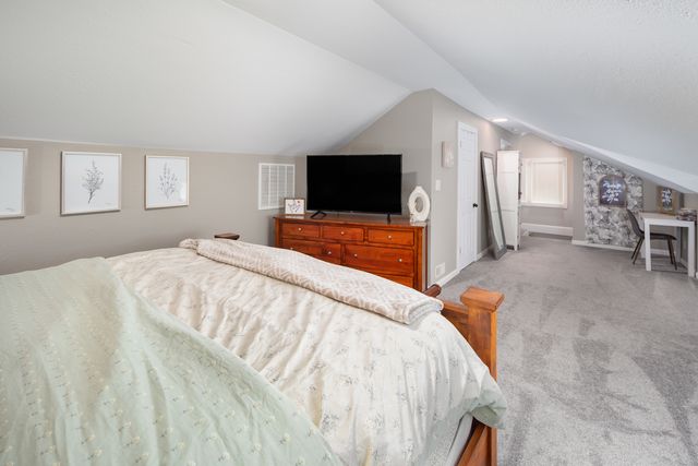 1037 22ND Street, Rock Island, IL 61201