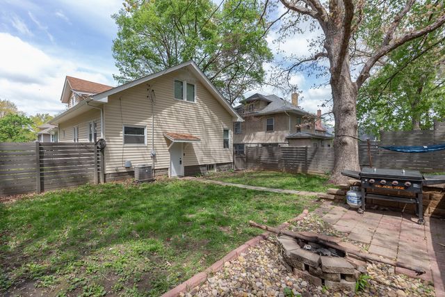 1037 22ND Street, Rock Island, IL 61201