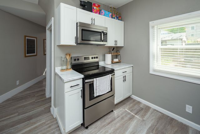 1037 22ND Street, Rock Island, IL 61201