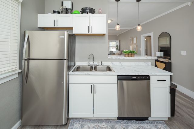 1037 22ND Street, Rock Island, IL 61201