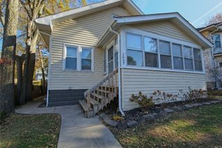 1037 22ND Street, Rock Island, IL 61201