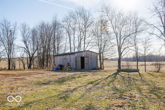 14154 Defore Road, Coal City, IN 47427