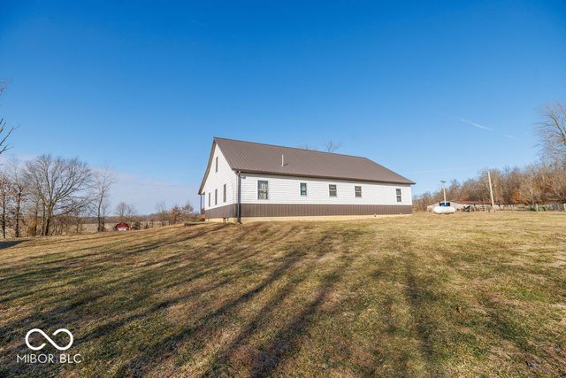 14154 Defore Road, Coal City, IN 47427