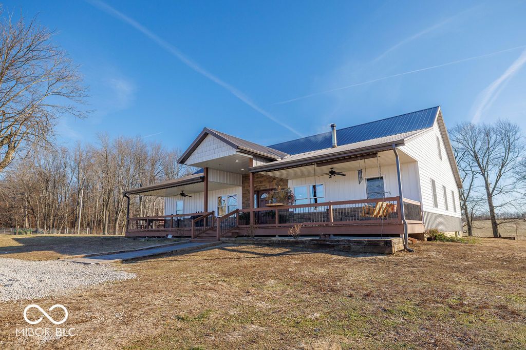 14154 Defore Road, Coal City, IN 47427
