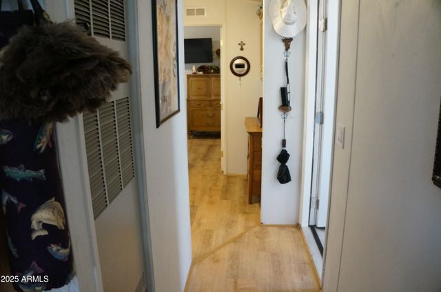 1988 Bradley Lane, Overgaard, AZ 85933