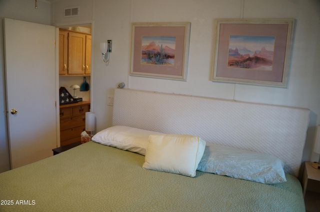 1988 Bradley Lane, Overgaard, AZ 85933