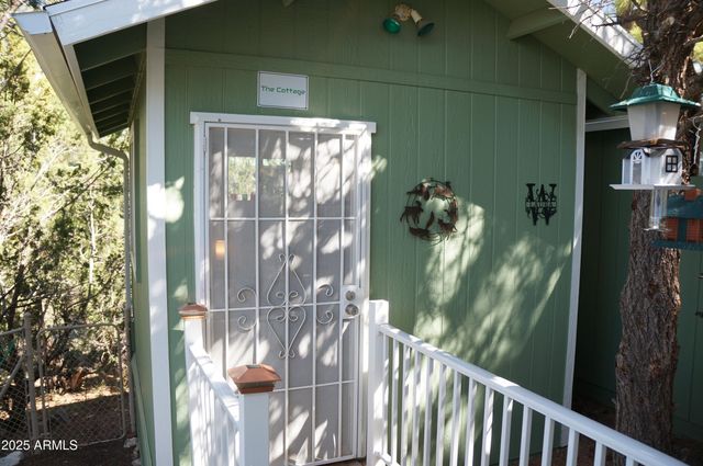 1988 Bradley Lane, Overgaard, AZ 85933