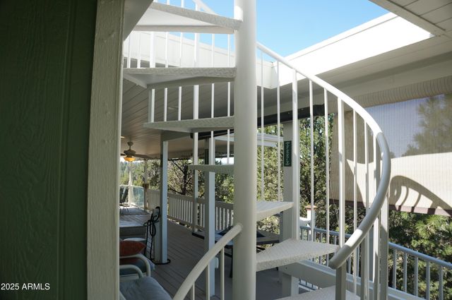 1988 Bradley Lane, Overgaard, AZ 85933