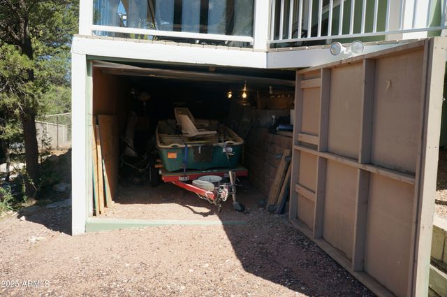 1988 Bradley Lane, Overgaard, AZ 85933