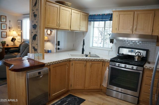 1988 Bradley Lane, Overgaard, AZ 85933