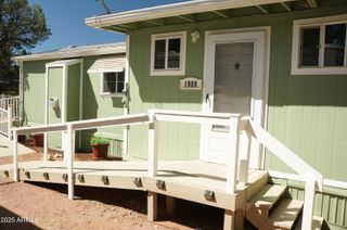 1988 Bradley Lane, Overgaard, AZ 85933