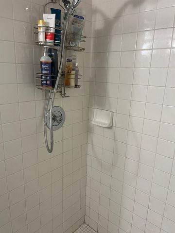 3053 N Oakland Forest Drive 201, Oakland Park, FL 33309