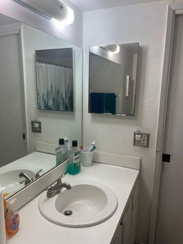 3053 N Oakland Forest Drive 201, Oakland Park, FL 33309