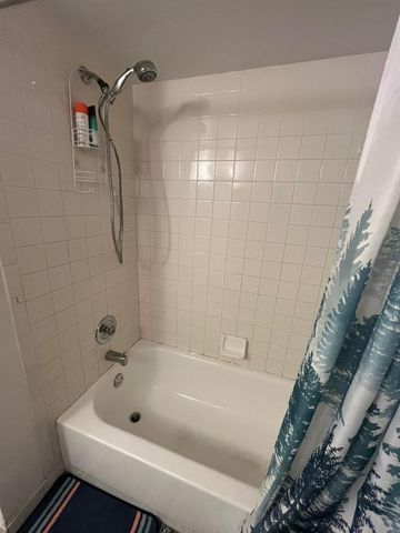 3053 N Oakland Forest Drive 201, Oakland Park, FL 33309