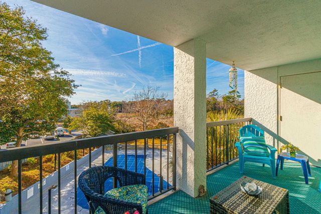 311 69th Ave N Apt 302, Myrtle Beach, SC 29572