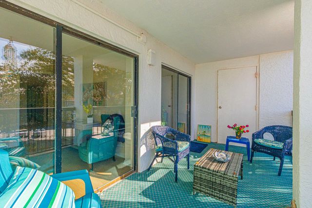 311 69th Ave N Apt 302, Myrtle Beach, SC 29572