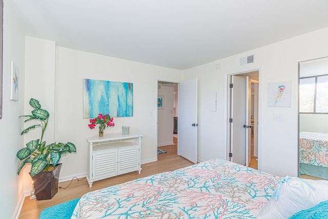 311 69th Ave N Apt 302, Myrtle Beach, SC 29572