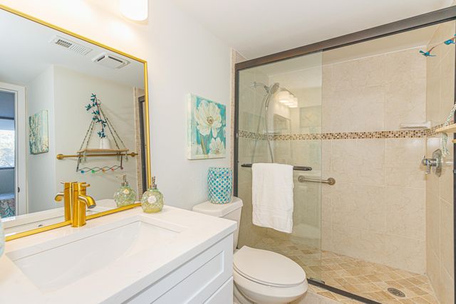 311 69th Ave N Apt 302, Myrtle Beach, SC 29572