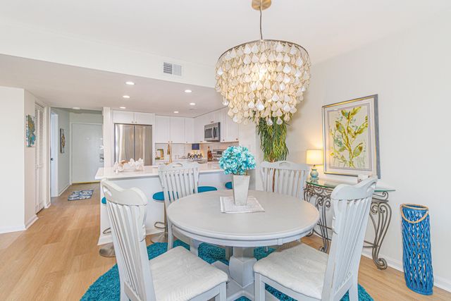 311 69th Ave N Apt 302, Myrtle Beach, SC 29572