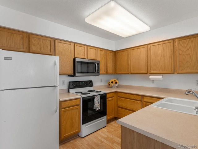 13287 Holly St E, Thornton, CO 80241