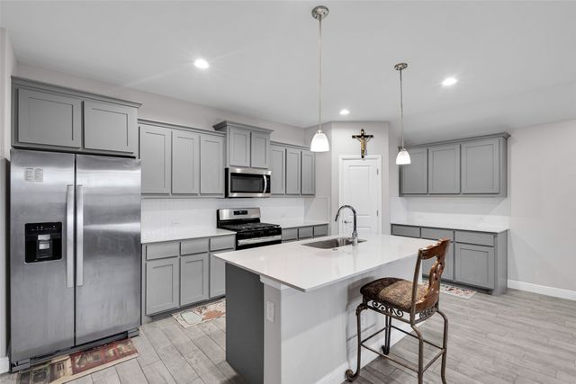 1221 Rolling Meadows Drive, Cedar Hill, TX 75104