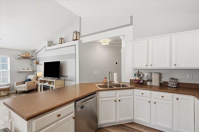 2 Jessica Way, Greer, SC 29651