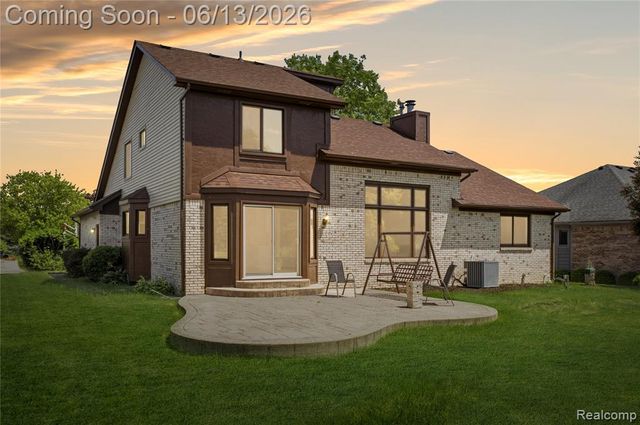 52658 Stag Ridge Drive, Macomb, MI 48042