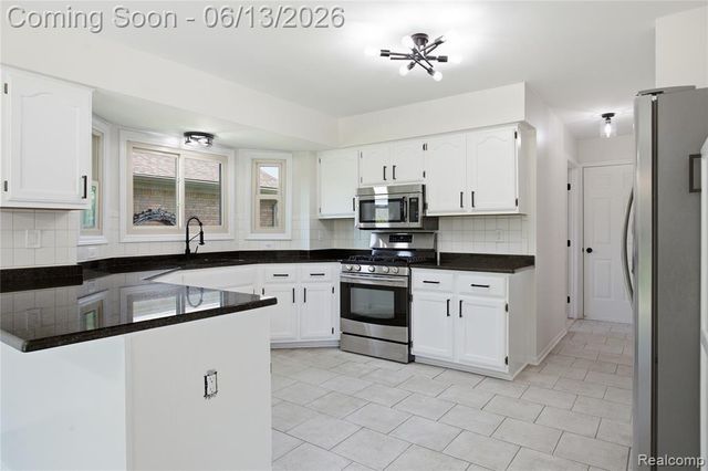 52658 Stag Ridge Drive, Macomb, MI 48042