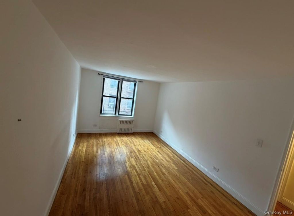 83-30 Vietor Avenue 312, Elmhurst, NY 11373 — photo 4