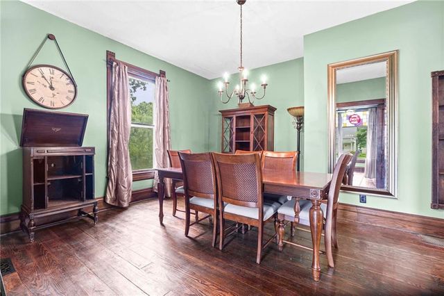 407 S 5th Street, Garden City, MO 64747