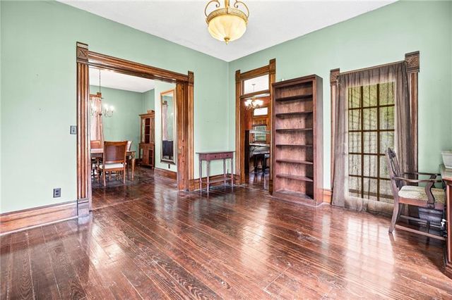 407 S 5th Street, Garden City, MO 64747