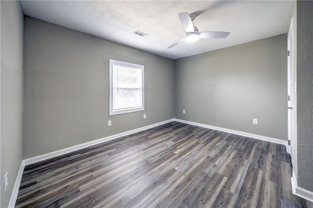 14788 Midway Drive, Excelsior Springs, MO 64024