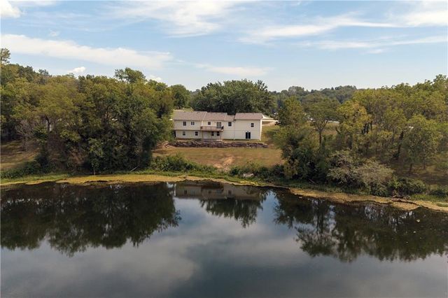 14788 Midway Drive, Excelsior Springs, MO 64024
