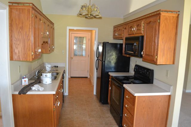 3078 MEADE LAKE RD, Atoka, TN 38004