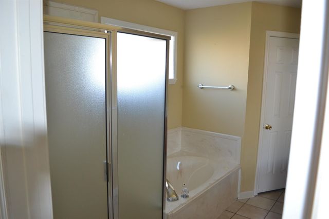 3078 MEADE LAKE RD, Atoka, TN 38004