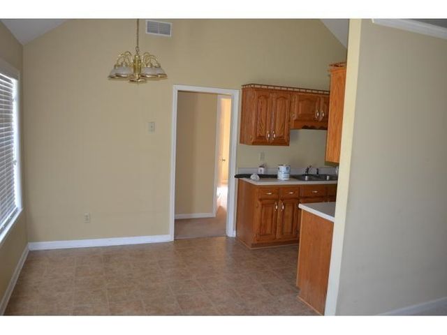 3078 MEADE LAKE RD, Atoka, TN 38004