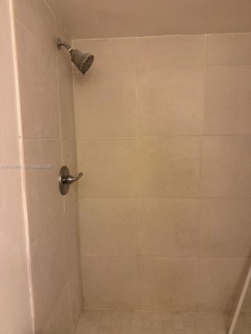 1801 S Treasure Dr 320, North Bay Village, FL 33141