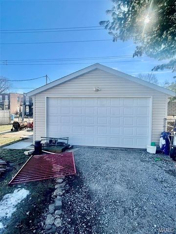 2138 Adams Street, Granite City, IL 62040