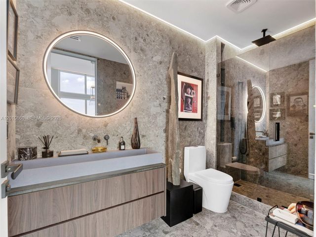 1900 N Bayshore Dr 903, Miami, FL 33132