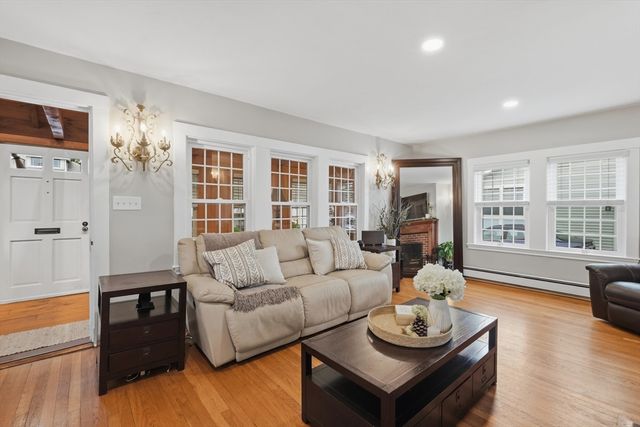 40 Shirley Street, Quincy, MA 02169