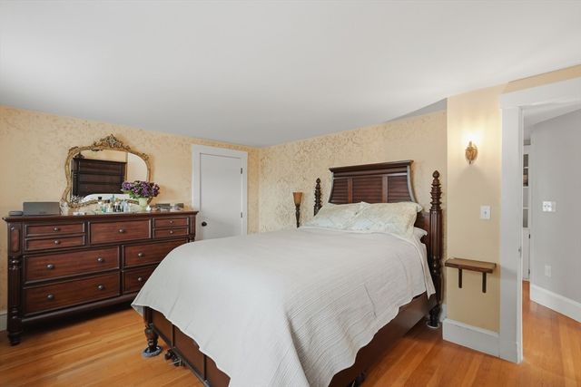 40 Shirley Street, Quincy, MA 02169