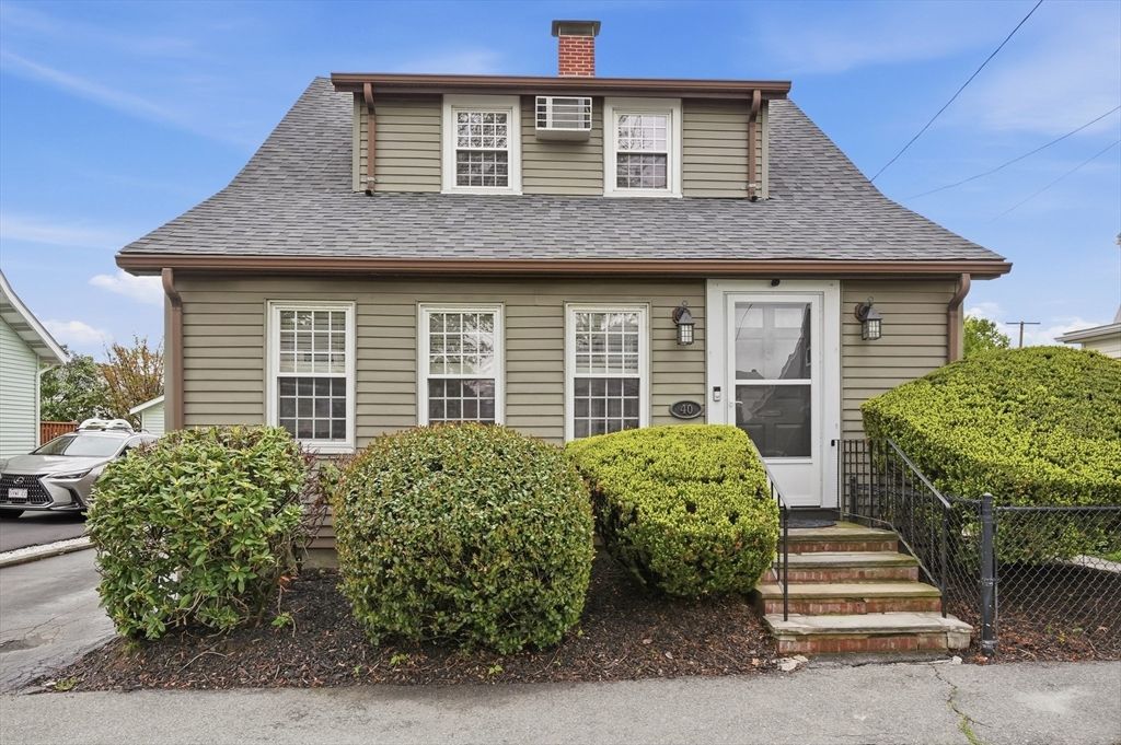40 Shirley Street, Quincy, MA 02169