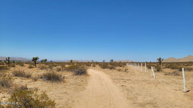 Ave L8 & 197th St E, Lancaster, CA 93535