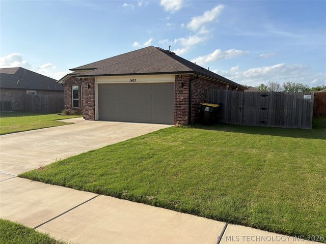 1407 E 150 Street S, Glenpool, OK 74033