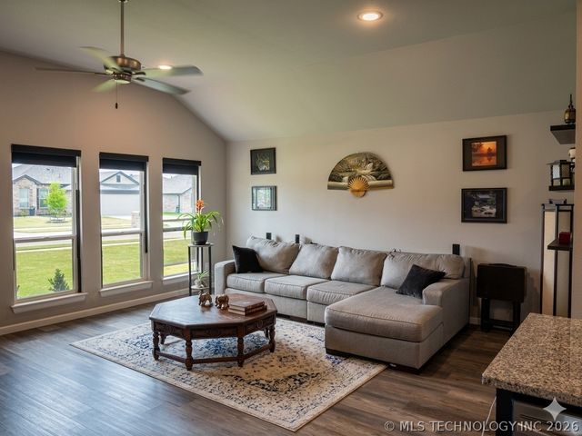 1407 E 150 Street S, Glenpool, OK 74033